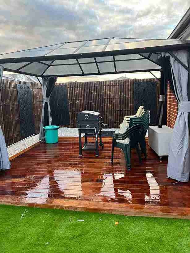 Gazebo Entertaining Area (Evening Light)