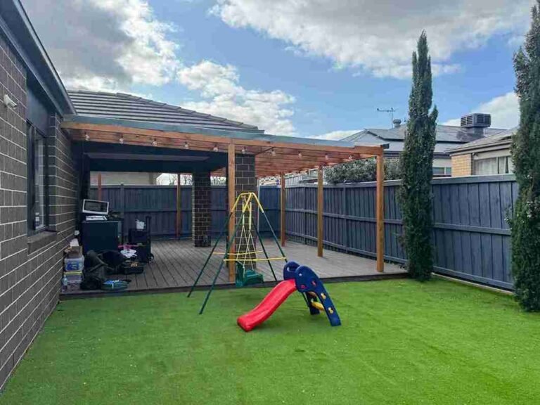 Timber Deck with Pergola